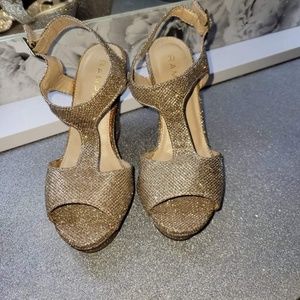 Rampage Golden wedge